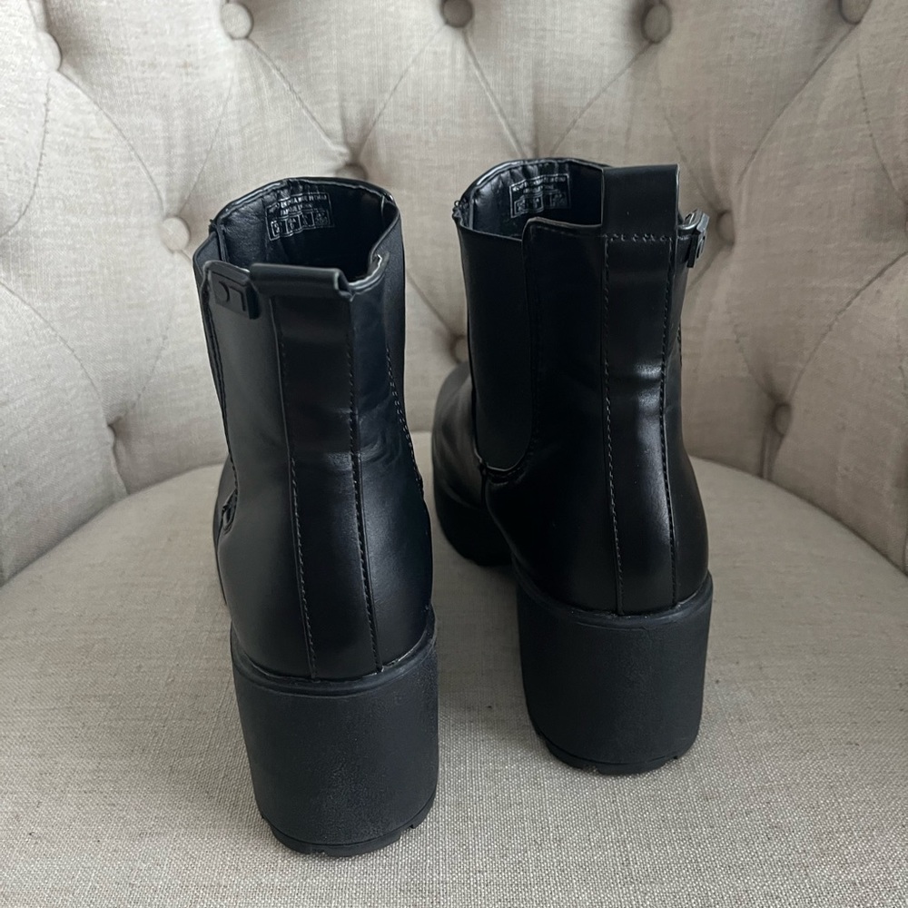 Black boots